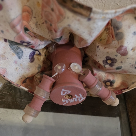 Hand Made Bobbin Farm Girl & Pig Figure - Picture 7 of 9